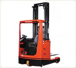   - .      REACH TRUCK